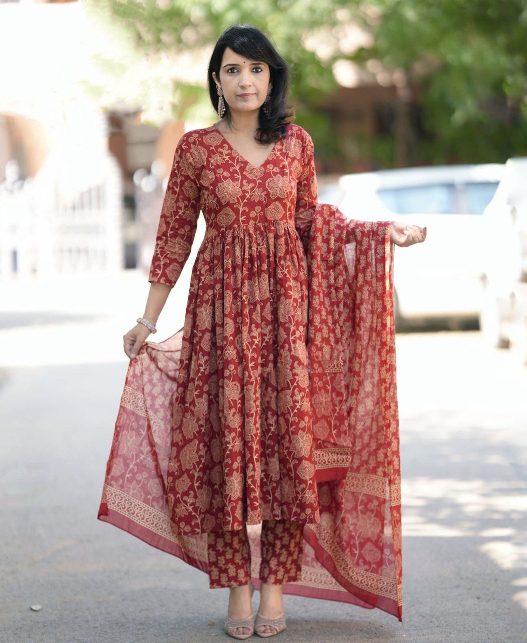 Fully Stiched Rayzon Printed Kurti Pant Dupatta - Image 4