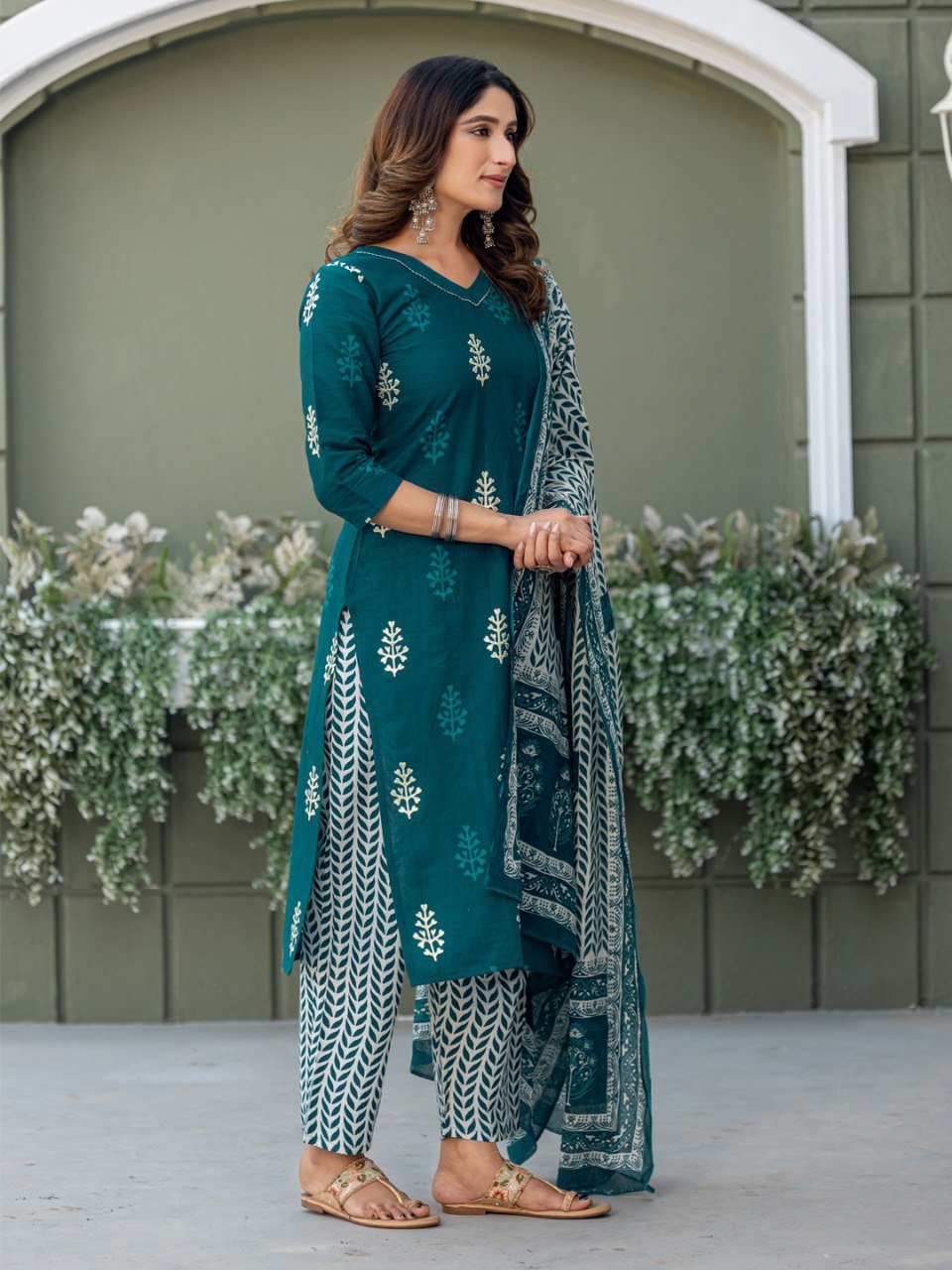 Fully Stiched Cotton Kurti Pant Dupatta - Image 3