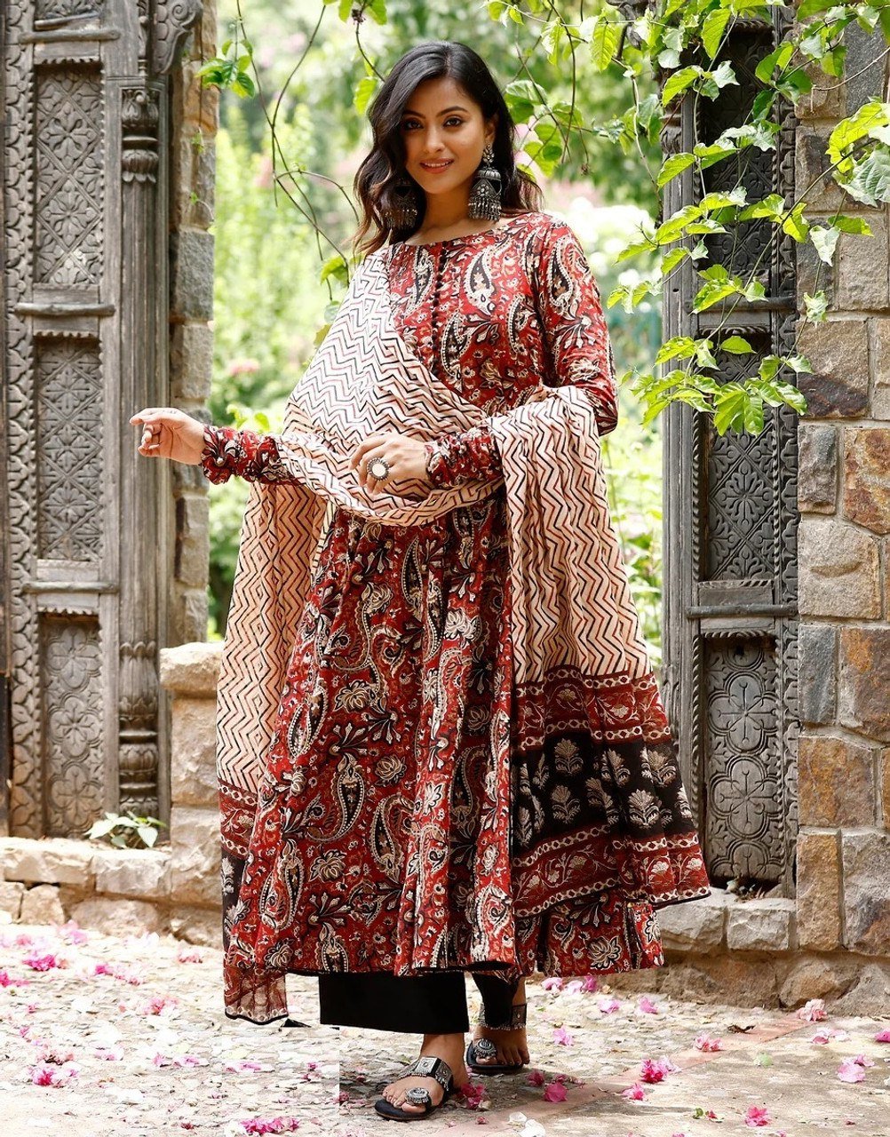 Fully Stiched Rayzon Printed Kurti Pant Dupatta - Image 5